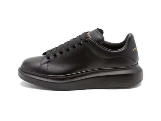 Alexander Mcqueen Men's Oversized Sneaker in Black