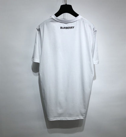 BURBERRY LETTER GRAPHIC COTTON OVERSIZED T-SHIRT – BRS019