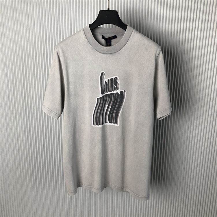 LOUIS VUITTON GRAPHIC LV SIGNATURE T-SHIRT – LVTS071