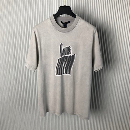 LOUIS VUITTON GRAPHIC LV SIGNATURE T-SHIRT – LVTS071