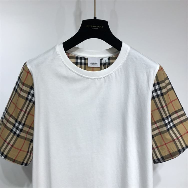 BURBERRY CHECK SLEEVE COTTON OVERSIZED T-SHIRT IN WHITE – BRS010