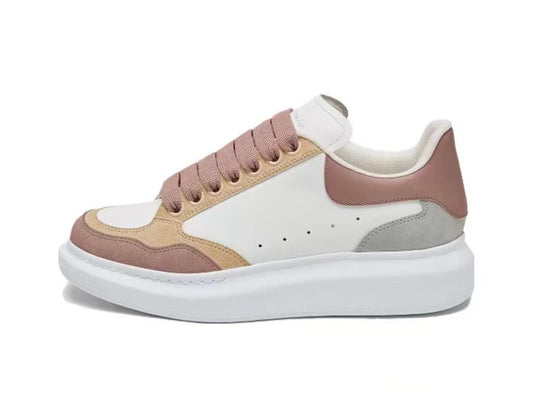 Alexander Mcqueen Women's Oversized Sneaker in White/vanilla/cement