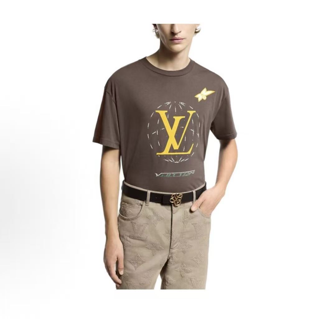LOUIS VUITTON SS25 Patterned Printed Round-neck Short-sleeved T-shirt for Men, Brown