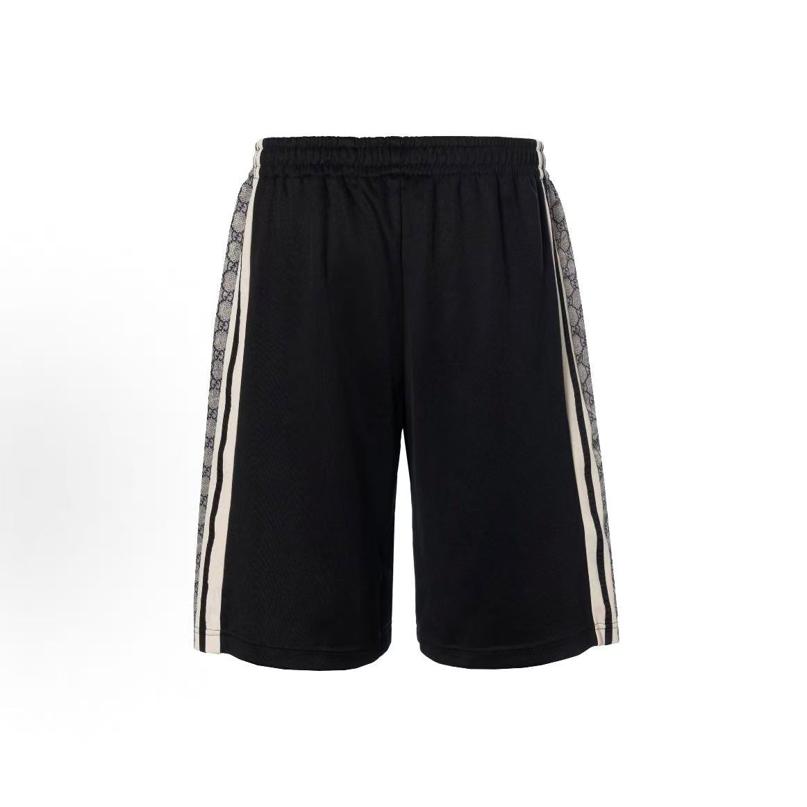 GUCCI 20 Spring Summer Collection: Side stripe pattern with two G letters on the shorts, casual shorts for men, black color.