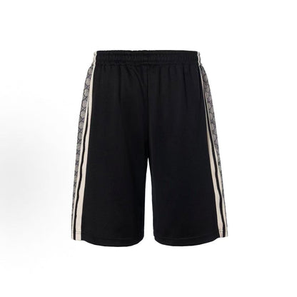 GUCCI 20 Spring Summer Collection: Side stripe pattern with two G letters on the shorts, casual shorts for men, black color.