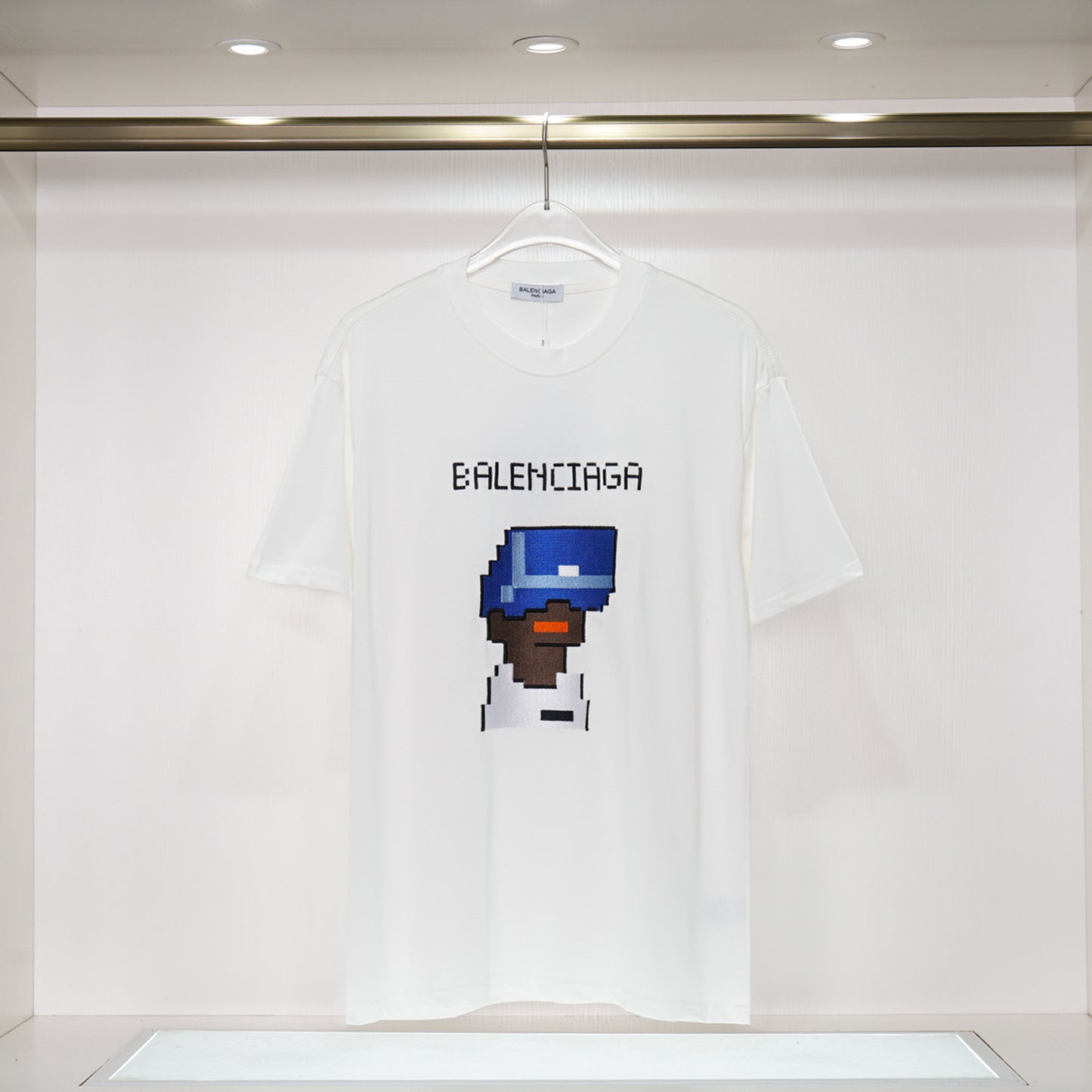 Balenciga logo tee xh9019 white