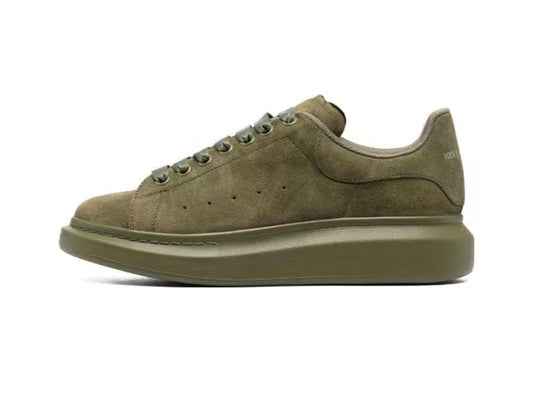 Alexander Mcqueen Men's Oversized Sneaker in Military Green
