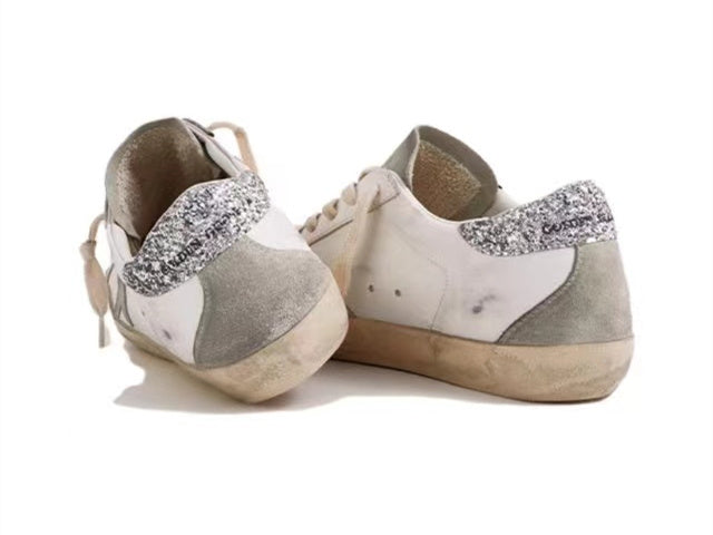 حذاء "GOLDEN GOOSE Super-Star" النسائي باللون الفضي وذيل فضي